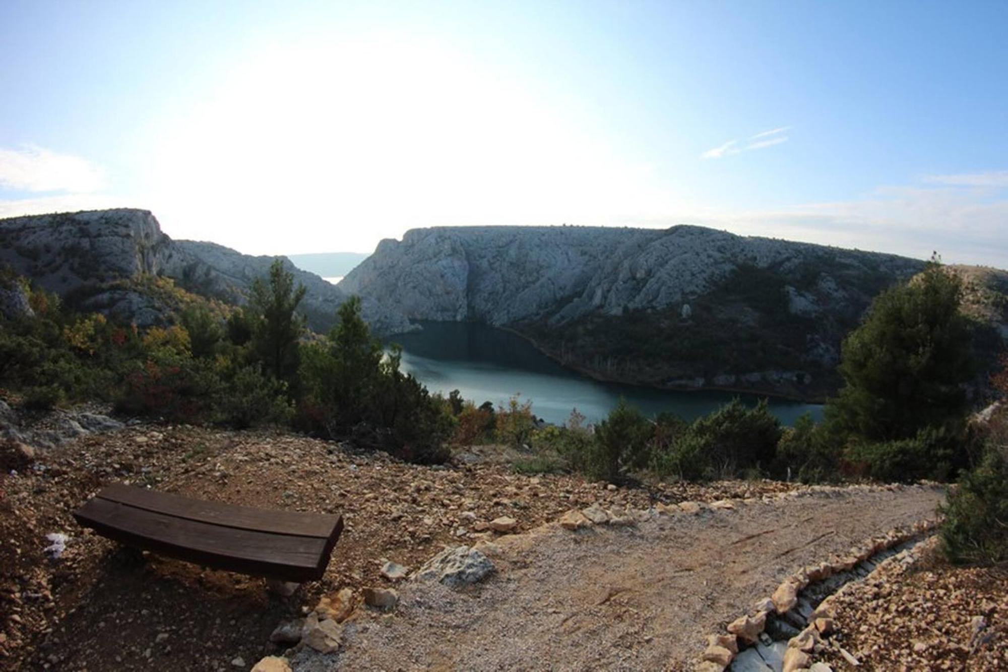 Rural Apartment Ante Drnis Bagian luar foto