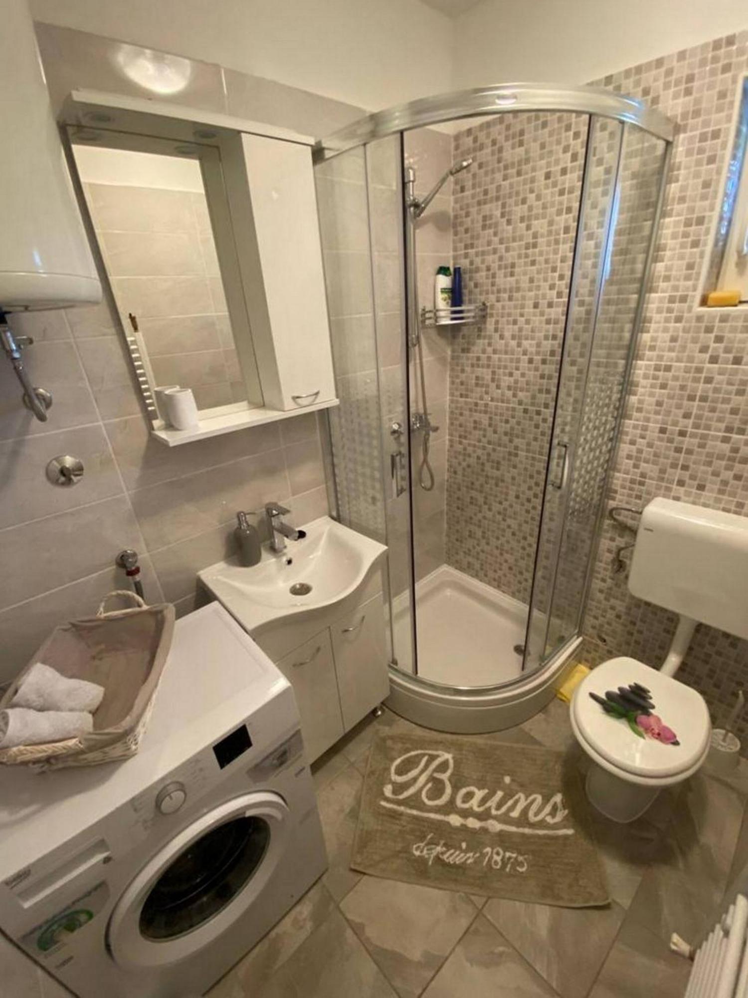 Rural Apartment Ante Drnis Bagian luar foto
